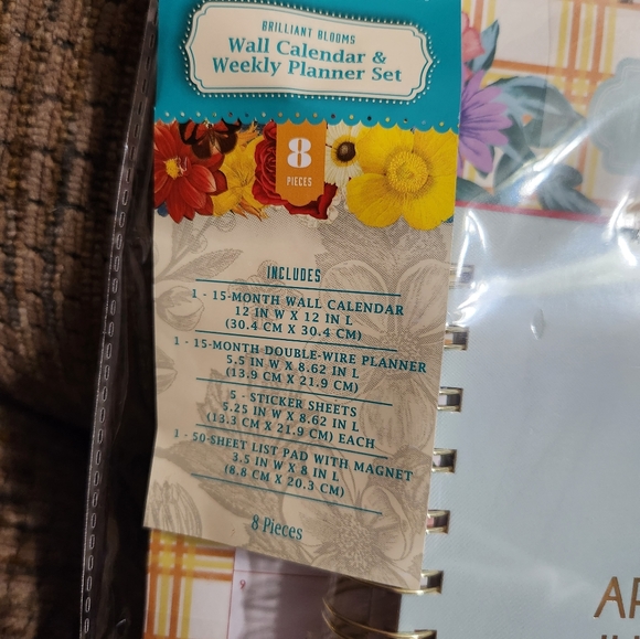 Pioneer Woman Calendar & Weekly Planner Set Brilliant Blooms 4/2023 To 6/2024 - Picture 6 of 9